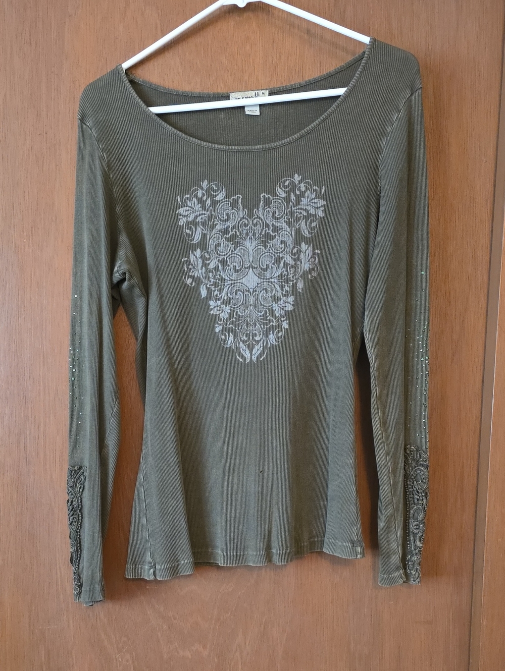 ONE WORLD Olive Long Sleeve Scoop Neck Top with Decorative Front Print